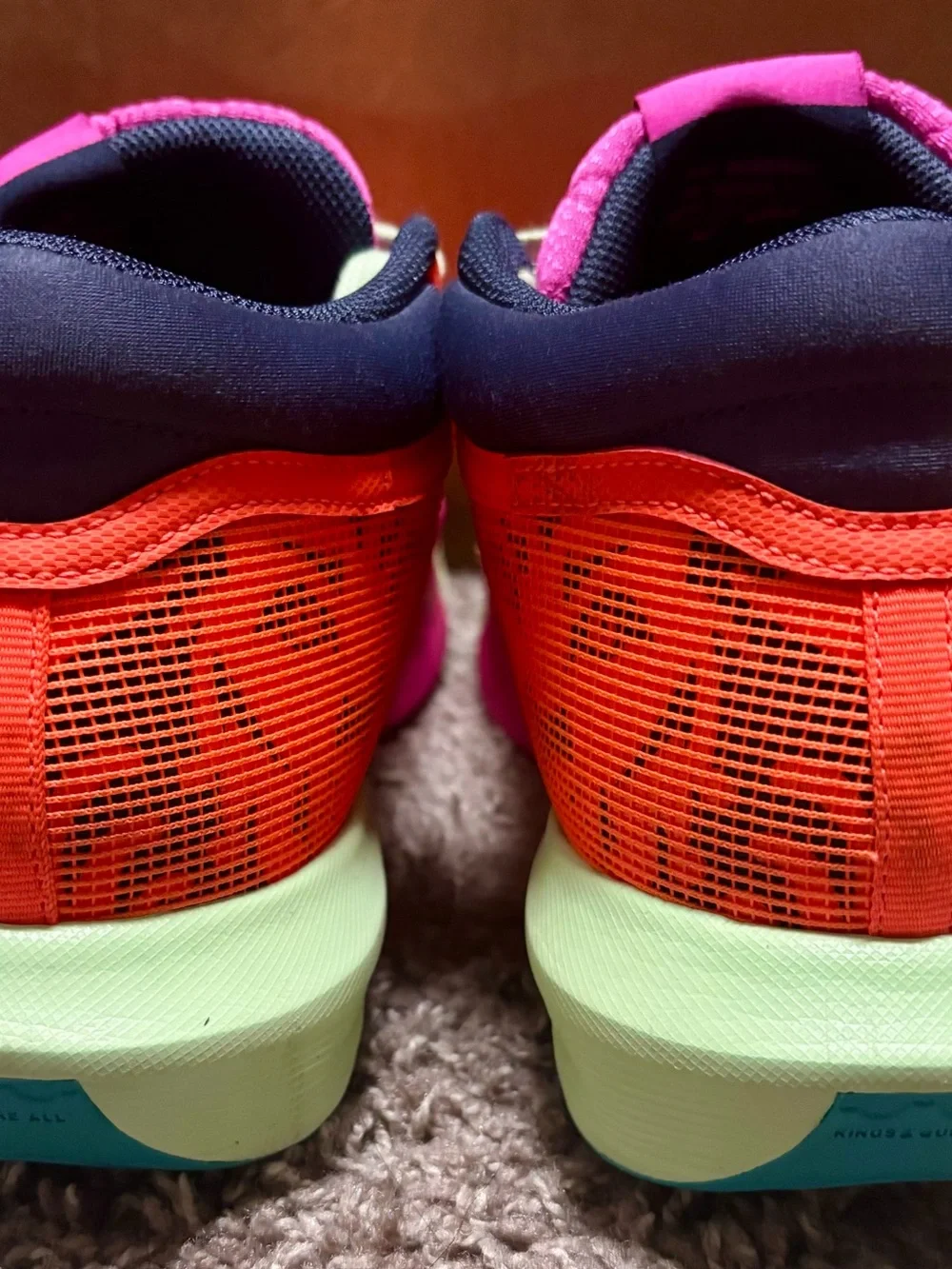 Nike Men’s LeBron Witness 8 Total Orange Laser Fuchsia